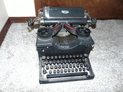 Vintage 1929-1931 Royal Model 10 Manual Typewriter Vintage Office Equipment