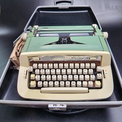 Royal Sabre Typewriter 1979 Portable Vintage Green MCM Retro w/Case+Cover✅