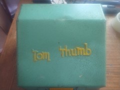 Child’s Typewriter Toy Tom Thumb Metal Carrying Case VINTAGE Antique 50s Green