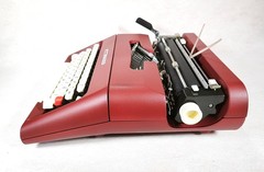 Olivetti Lettera 35 Typewriter Burgundy Red | Professional Painted & Refurbished