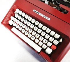 Olivetti Lettera 35 Typewriter Burgundy Red | Professional Painted & Refurbished