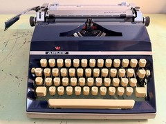 Adler Gabriele 35 Portable Typewriter • Techno / Cubic Typeface • Original Case
