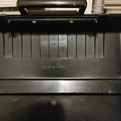 Silver-reed 8650 electric typewriter