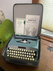 Vtg 1960s Webster Portable Typewriter