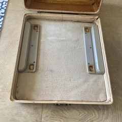 Vtg. Underwood Olivetti Studio 44 Typewriter with Case Made In Barcelona Spain