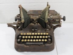 Antique 1900’s Oliver No 9 Batwing The Printype Typewriter