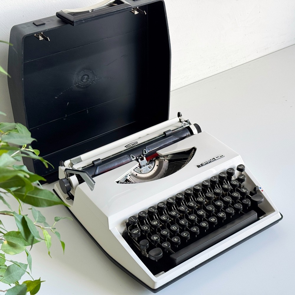 Triumph Tippa S Typewriter – Working Vintage | 1970s Germany |