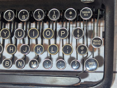Antique 1938 Royal KMM Desktop “Magic Margin” Typewriter Works, Needs Service