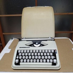 HERMES BABY Typewriter Retro Portable Precisa Brazil Paillard Swiss Design