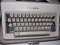 Olympia De Luxe SM7 Typewriter w/ Case Cream Teal Keys 1960s West Germany Pica