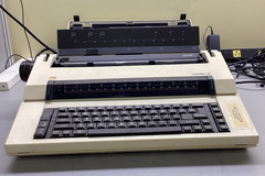Triumph Adler Royal TA Satellite III Portable Electric Typewriter For Parts Only