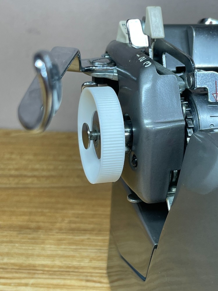 White Left or Right Knob Replacement for 50s Royal Quiet De Luxe Typewriters