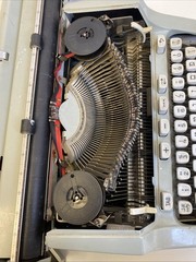 Hermes 3000 Typewriter Seafoam Green – Untested/For Parts – HEBREW Language