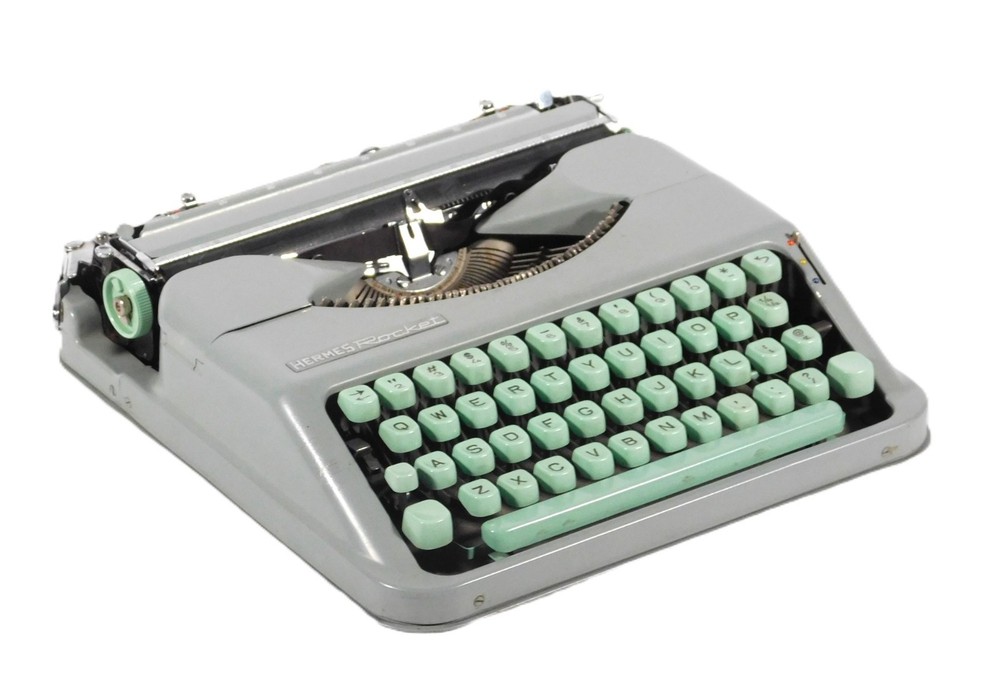 1950’s Hermes Rocket Typewriter With Case