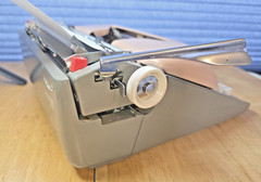 Pink Vintage Royal Futura 800 (2A) portable Manual Typewriter w/case, Serviced!
