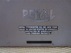 Gray 1955 Royal Quiet De Luxe Typewriter w Case Manual Key Serviced New Ribbon