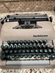 Vintage Smith Corona Clipper 5C Series manual Typewriter 1940’s -1950’s 1 owner