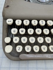 Vintage Smith Corona Skyriter Ultra Portable Light Typewriter In With Papers