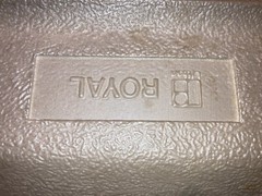 Royal Medallion Il Electronic Typewriter With Case