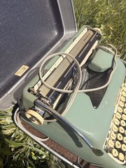 VTG 1956 Smith Corona 5TE Typewriter Case Portable Electric All Working