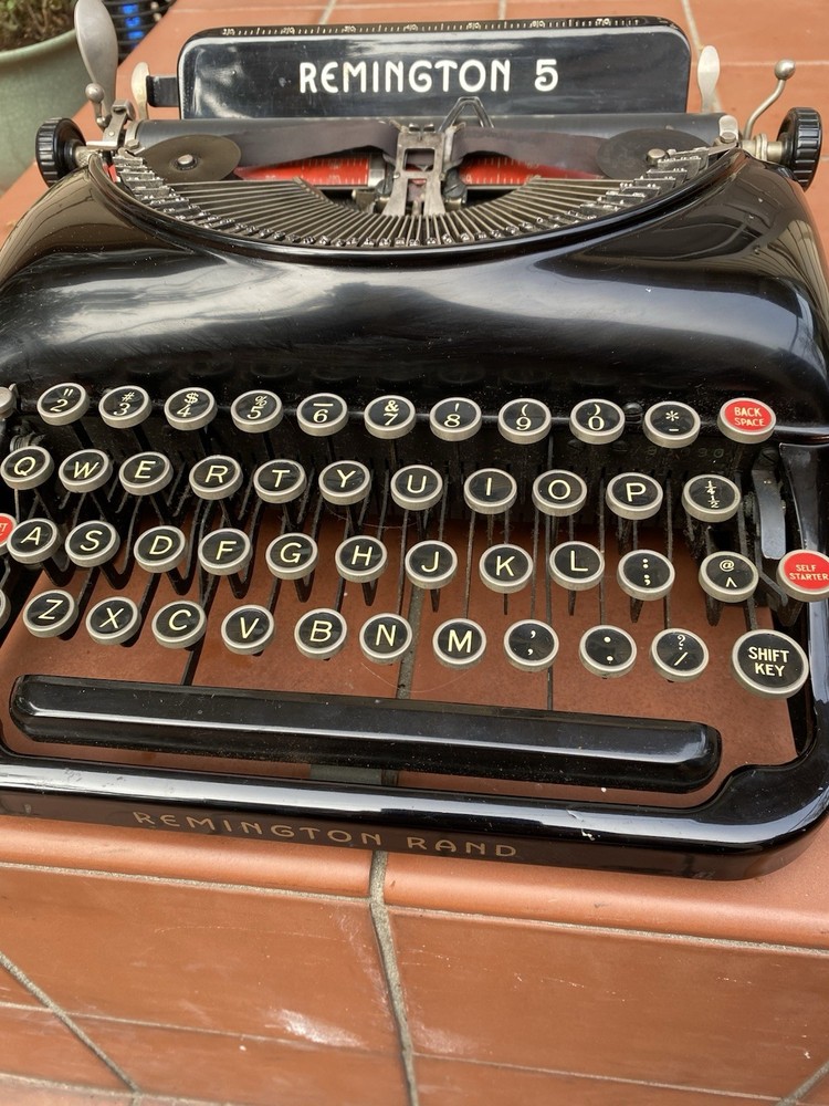 1936 Remington Rand Deluxe Model 5 Typewriter Vintage Black with Case