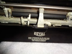 Vintage 1930’s Royal Model O Portable Typewriter With Case