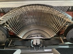 Olympia SM3 De Luxe Portable Manual Typewriter With Hard Case MINT Just Cleaned