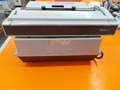 ⭐️⭐️⭐️⭐️⭐️ **UNTESTED** Vintage Litton/Royal Electric Typewriter *Unknown Model*