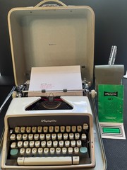 1963 Olympia SM7 Typewriter W Germany Elite Font #66 Case Manual Fully Serviced