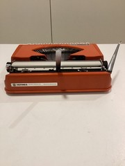 HERMES BABY. POP ART. ORANGE PICA TYPEWRITER. 1977. MID CENTURY