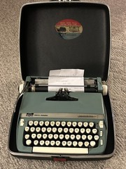 Vintage Smith Corona Super Sterling Portable Typewriter SCM 6SS? Aqua Blue Works