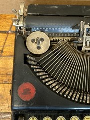 Vintage Antique 1932 Remington Portable Typewriter Black NL34985