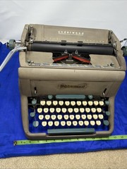 1956 Underwood SX11 Manual Standard Typewriter – Works READ