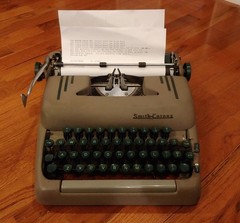 1950s Smith-Corona Silent-Super Manual Portable Typewriter