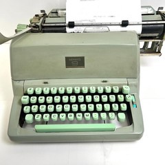 Hermes 9 Typewriter Swiss Made 1960s Vintage Antique PICA English Keyboard Rare