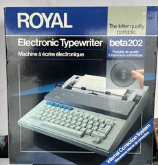 Royal (Triumph-Adler) Beta 202 Portable Electronic Typewriter (1984) New/orig