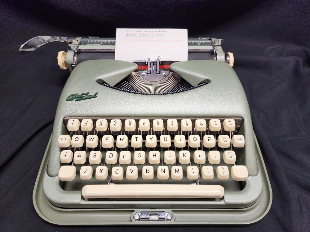 Working Cole Steel Portable Manual Typewriter w/ Case W. Germany