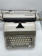 Vintage Adler Universal 20 Manual Typewriter 1969