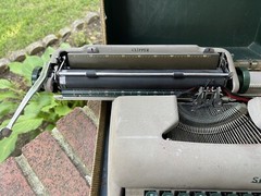 1956 Smith-Corona 5C Clipper Typewriter & Carrying Case (Vintage, 5C Series)