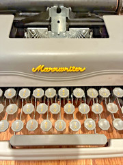 Vintage Child’s Marxwriter Typewriter Louis Marx Made In Japan