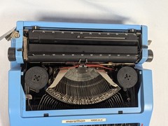 Vtg 1980 Marathon 1000-DLX Korean Hangul Typewriter Four Set Layout REFURBISHED