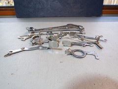 Carriage associated levers off 1939 Underwood portable typewriter S # P1146008