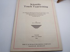 Scientific Touch Typewriting Single Keyboard Gardner HC 1914
