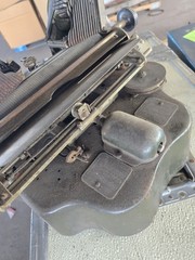 Antique 1918 Oliver No. 9 Olive Green “ Batwing “ Typewriter – READ