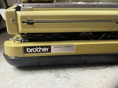 Brother Activator 800T Portable Manual Typewriter Works 1970s Read Description