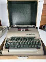 1955 Smith Corona Sterling Portable Typewriter w / Original Tweed Case READ