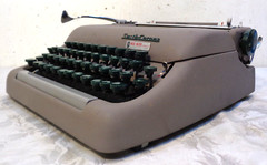 VTG 1953 Smith Corona Sterling Manual Typewriter W/Hard Case Clean Nice! 5A