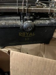 Antique ROYAL 10 Type Writer “A Project Piece” Grandmas Basement Over 70Yrs