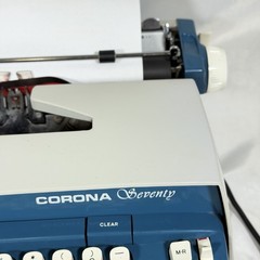 Smith-Corona Corona Seventy Electric Typewriter Ribbon Blue White Keys EUC