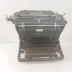 Antique 1920’s Underwood Standard Typewriter ) Heavy Cast Iron